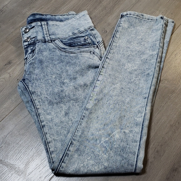 Jeans Colony Denim - Jeans Colony Acid Wash Skinny Jeans- Size 7
